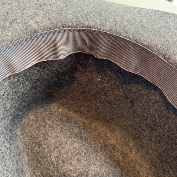H&M Heather Gray Fedora Hat 100% Felted Wool with Vegan Leather Black Belt EUC‎ - Picture 16 of 16